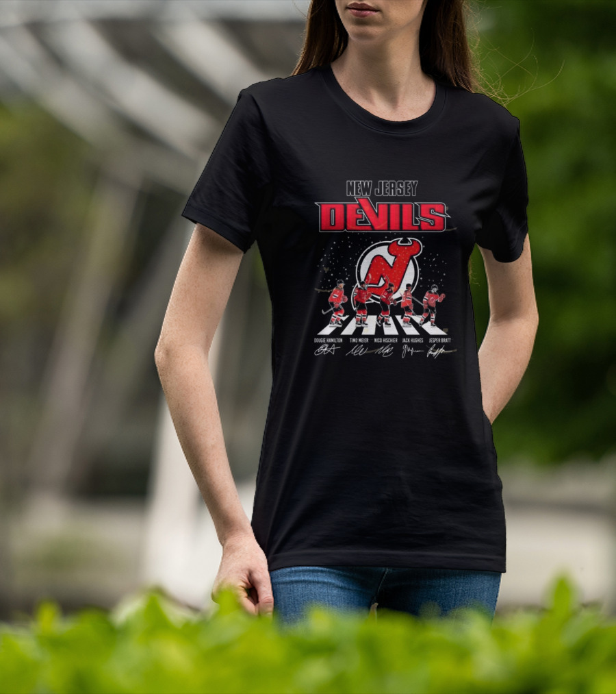 New Jersey Devils Dougie Hamilton Timo Meier Nico Hischier Jack Hughes Jesper Bratt Walking Signatures T-Shirt