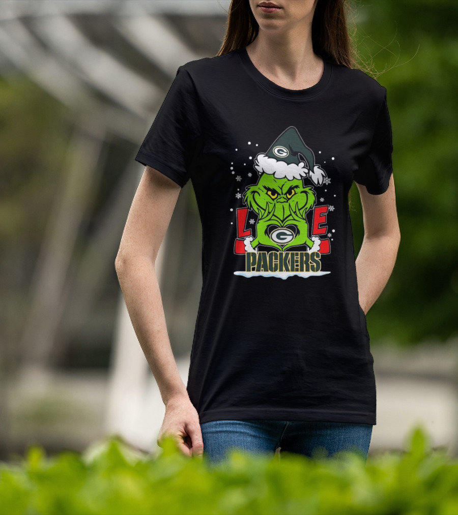 The Grinch Love Green Bay Packers Christmas Snowflakes T-Shirt