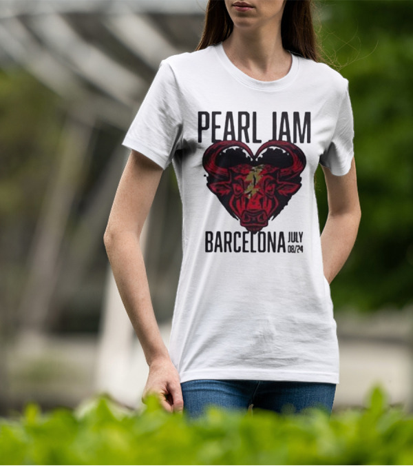 Pearl Jam Barcelona July 08/24 Bull Artwork Concert Event T-Shirt