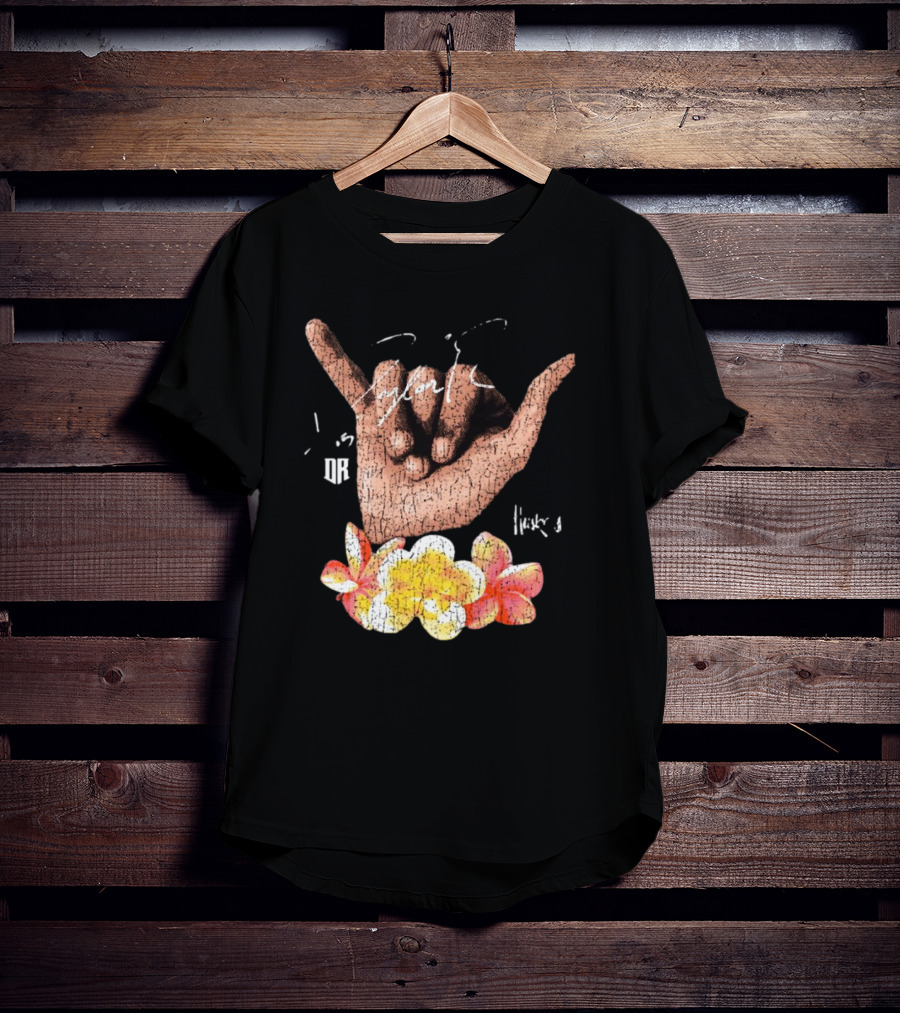 Shaka Hand Huskers Dylan Raiola Signature With Flowers And DR T-Shirt