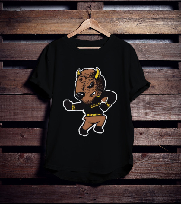 Boulder Buffalo Mascot Pose Travis Hunter Colorado T-Shirt