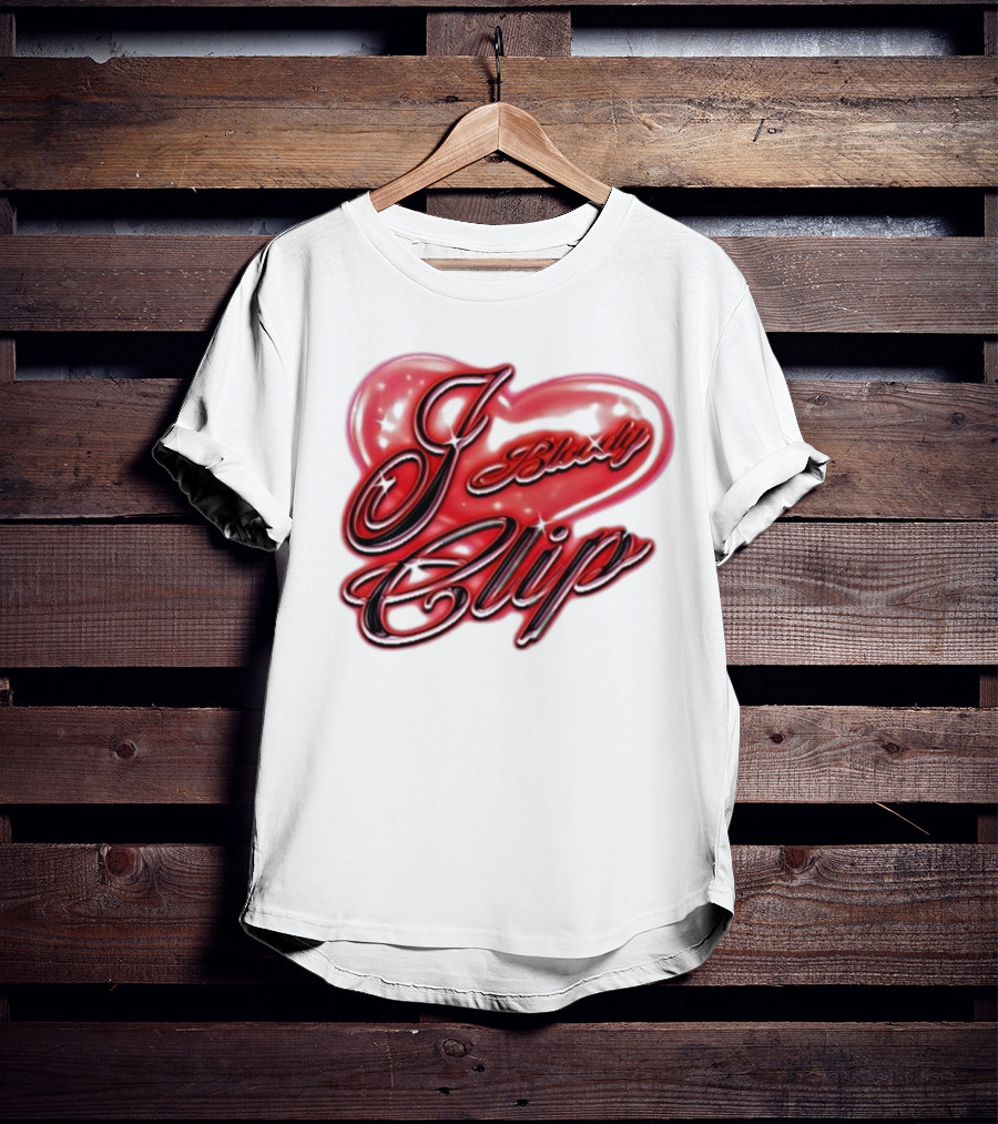 I Love Bloody Clip Heart Airbrush Imnotclip T-Shirt