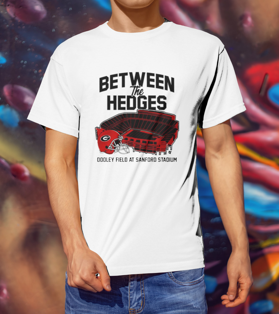 Between The Hedges Georgia Bulldogs Dooley Field At Sanford Stadium T-Shirt