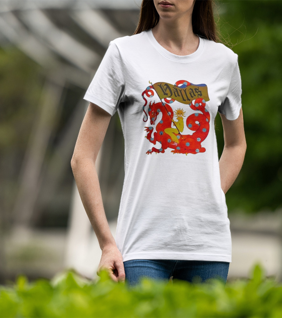 Hällas Flower Knight Riding Red Polka Dot Dragon T-Shirt