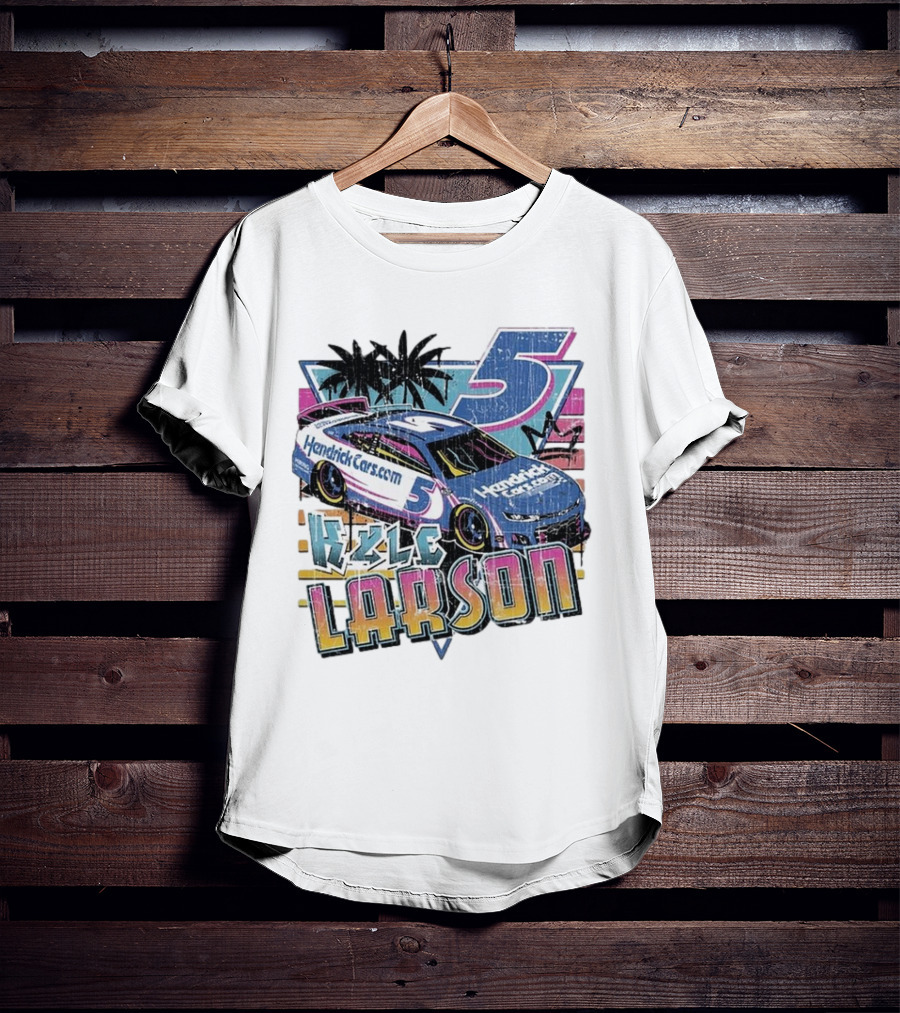 Kyle Larson Hendrickcars.com Racing Car Palm Trees Sunset Retro Style T-Shirt