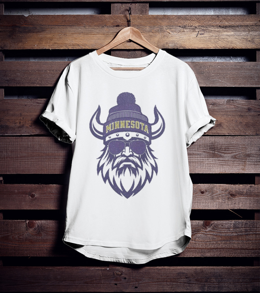 Minnesota Viking Beanie And Sunglasses Football Fan Icon T-Shirt
