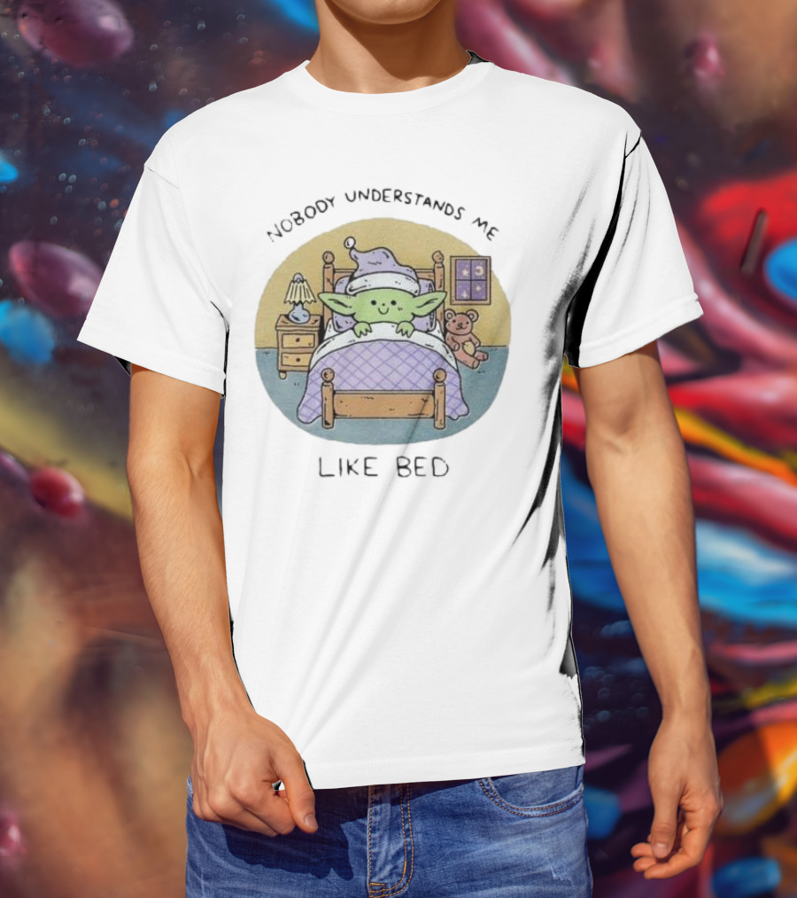 Nobody Understands Me Like Bed Cute Green Alien Cartoon Pajamas Nighttime Scene T-Shirt