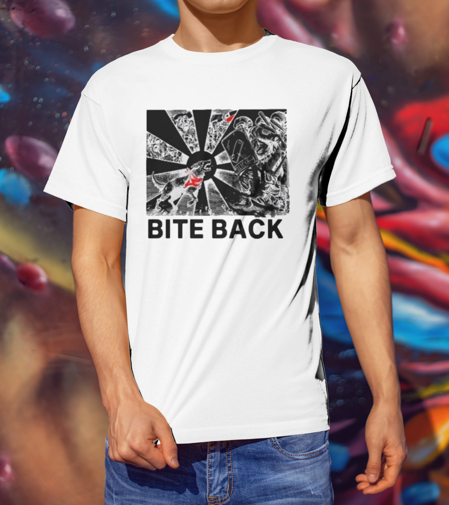 "Bite Back Punkwithacamera Dog Confronts Riot Police" T-Shirt