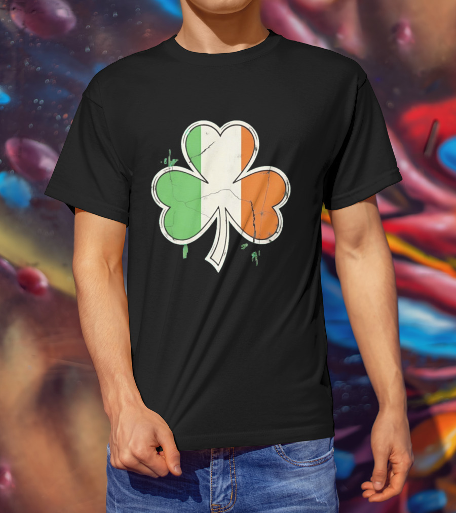 St Patrick's Day Shamrock With Italy Flag T-Shirt
