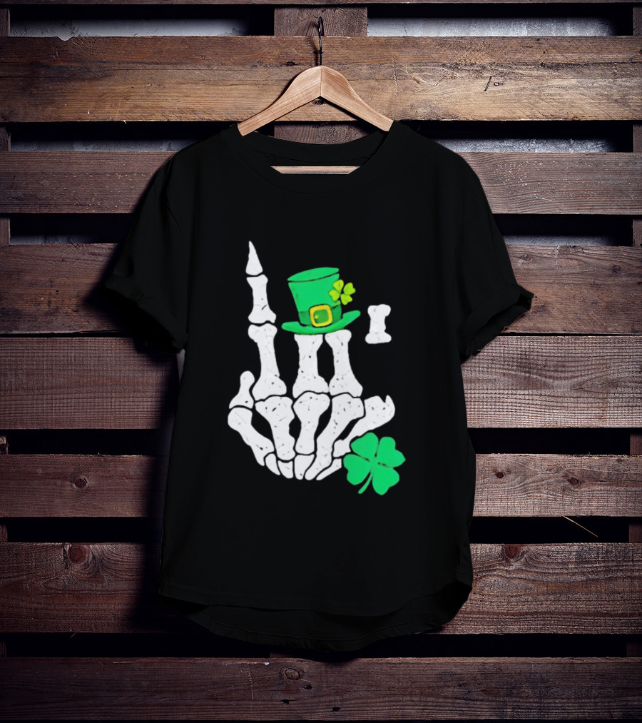 Skeleton Hand With Leprechaun Hat And Shamrock St Patricks Day T-Shirt