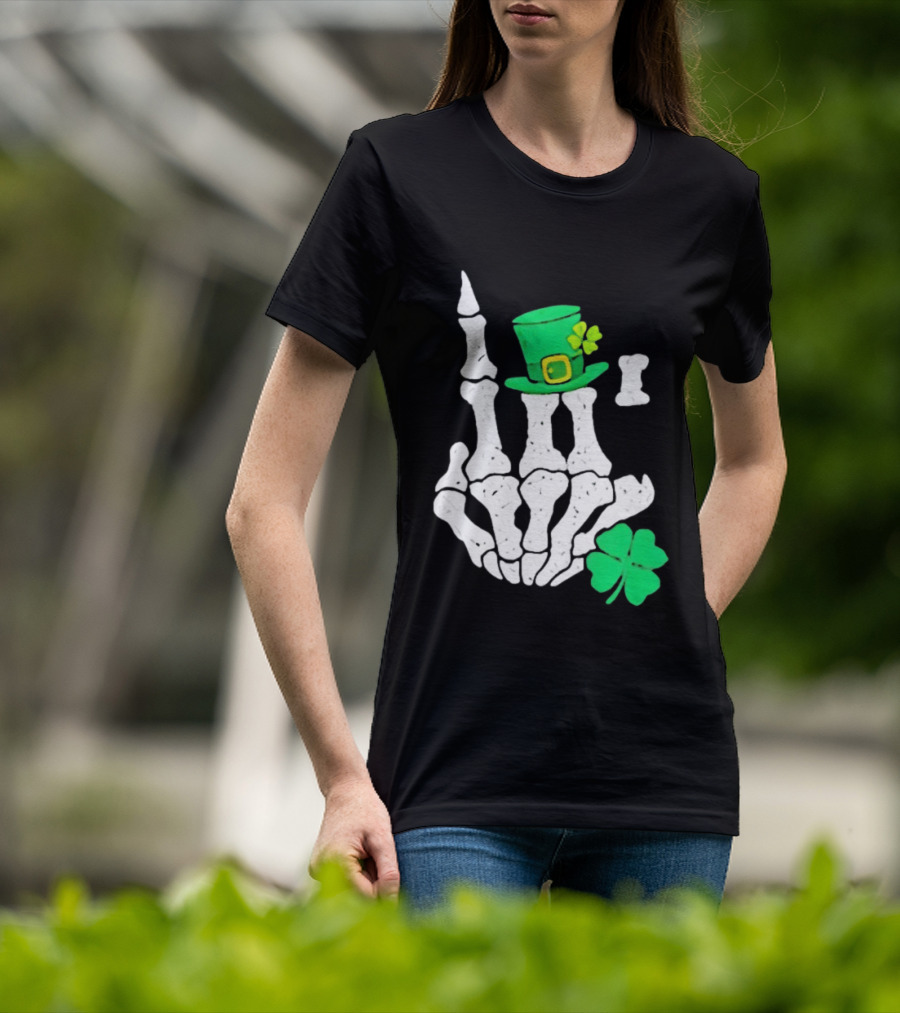 Skeleton Hand With Leprechaun Hat And Shamrock St Patricks Day T-Shirt