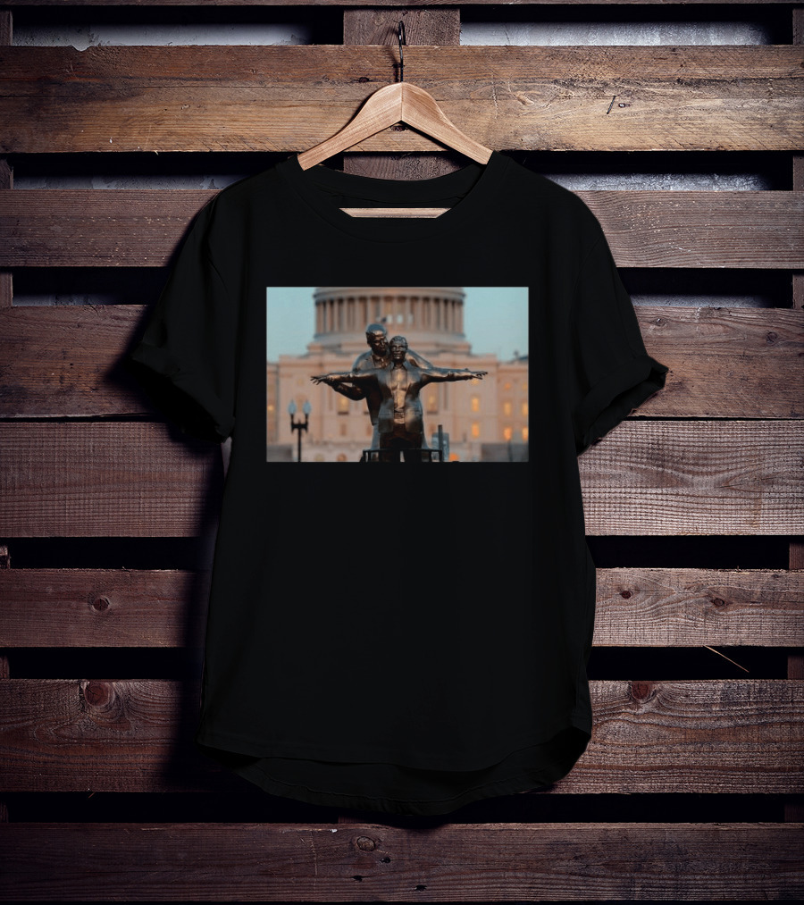 Titanic Trump Epstein Statue At Capitol Building T-Shirt