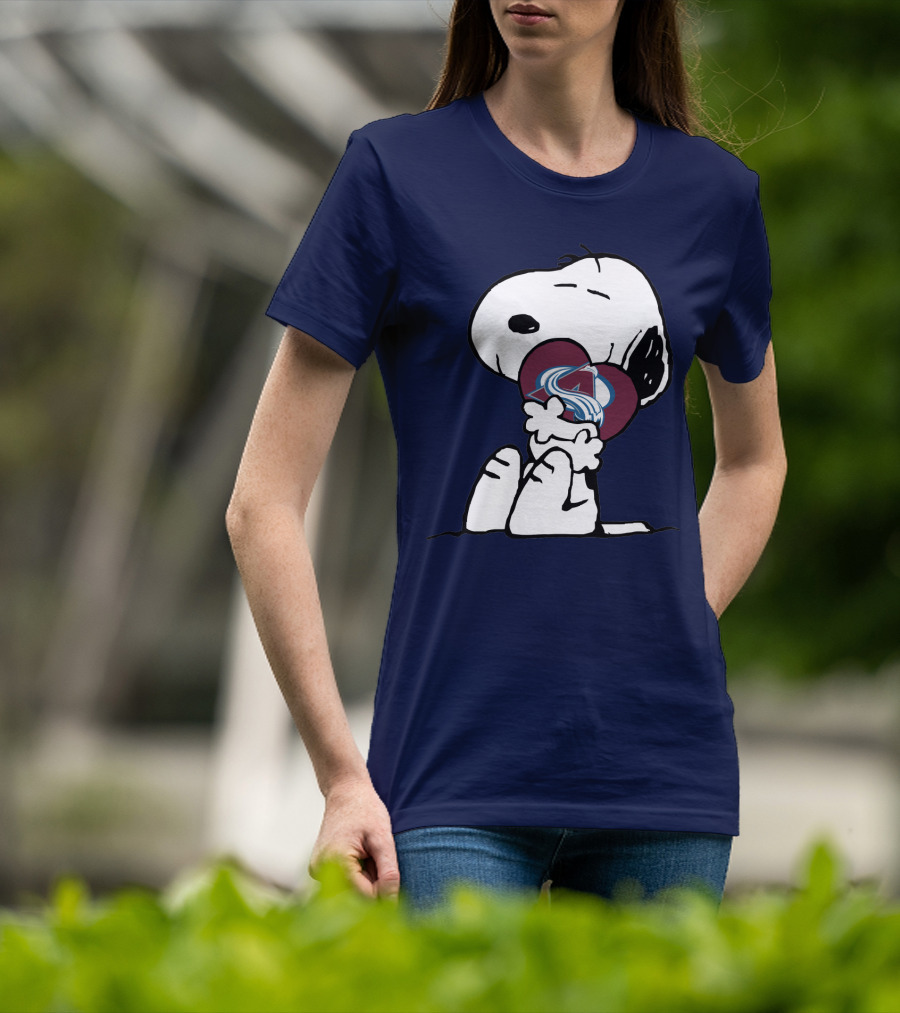 Snoopy Holding Colorado Avalanche Heart T-Shirt