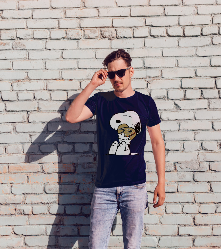 Anaheim Ducks Snoopy Hockey T-Shirt