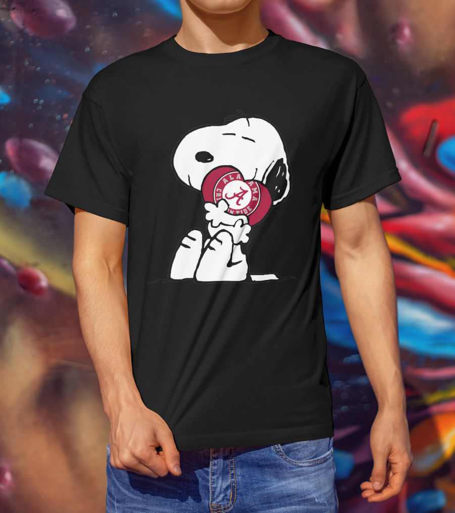 Snoopy Holding Alabama Crimson Tide T-Shirt