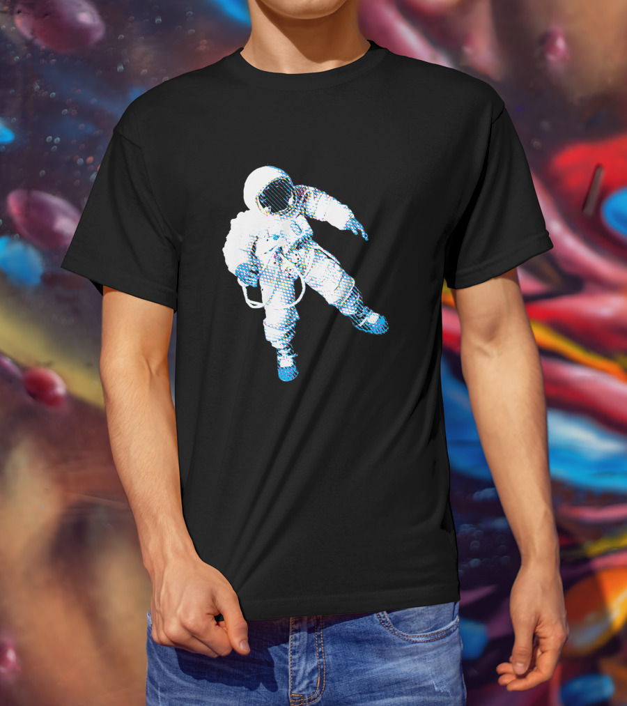 Astro 1015248 Astronaut Floating Spacesuit T-Shirt