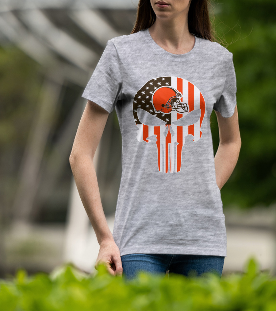 Browns American Flag Skull Helmet T-Shirt