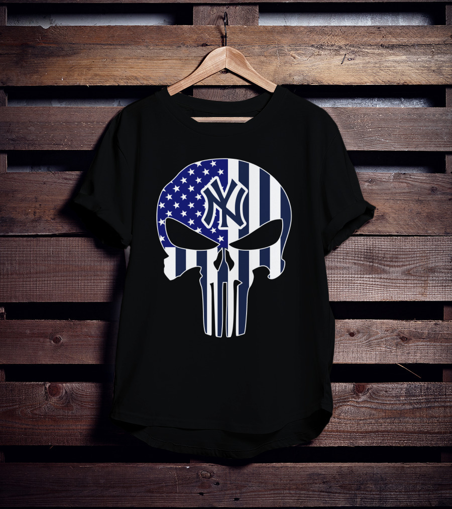 New York Yankees Skull With American Flag T-Shirt