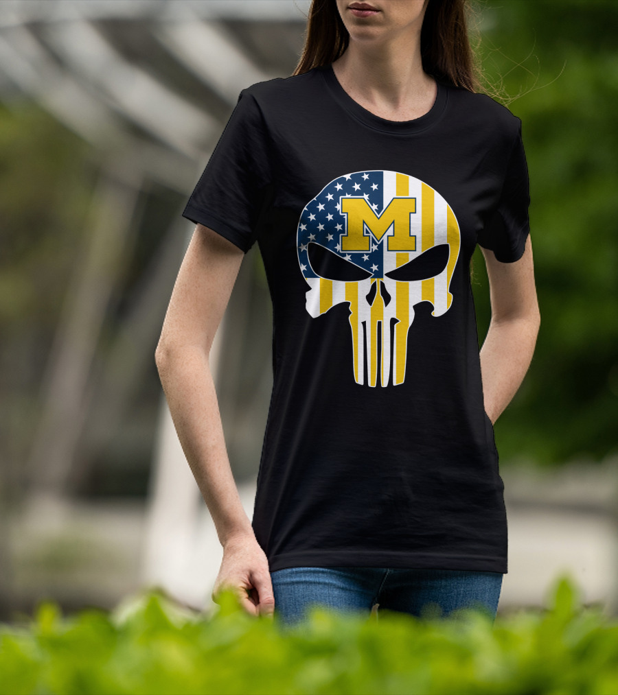 Michigan Wolverines M Logo Skull American Flag T-Shirt