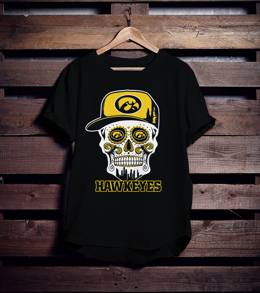 Iowa Hawkeyes Skull With Cap And City Skyline T-Shirt