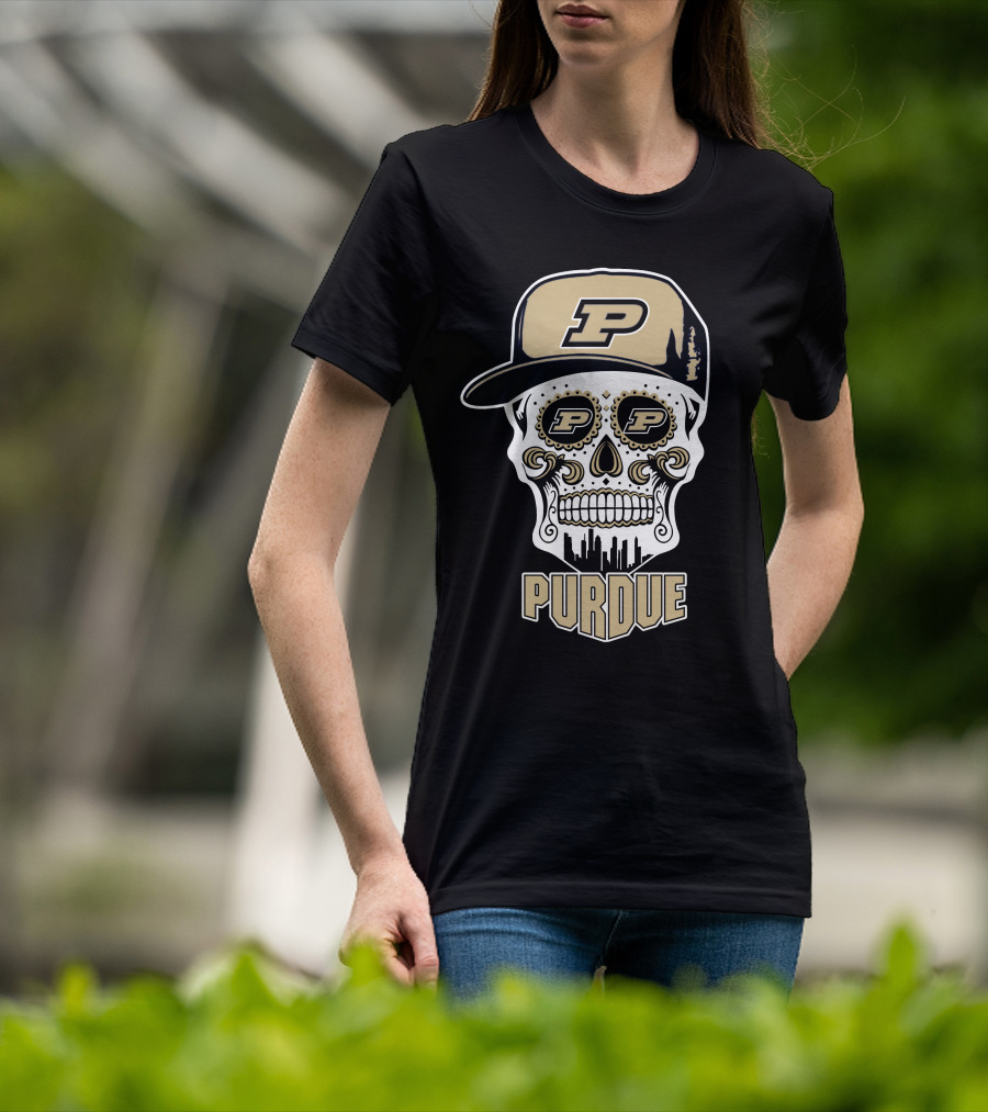 Purdue Boilermakers Skull With Cap And Urban Skyline T-Shirt