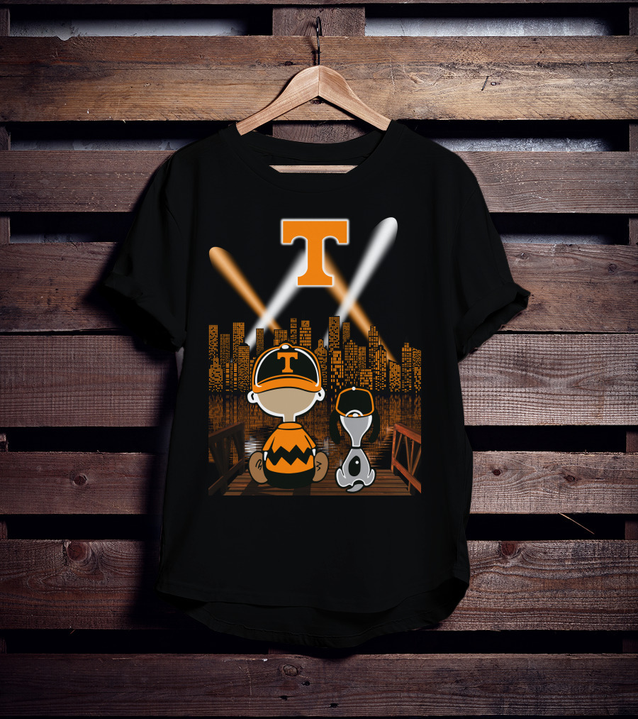 Tennessee Volunteers Snoopy And Charlie City Lights T-Shirt