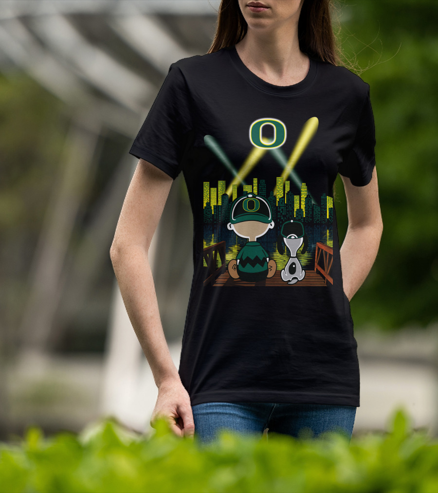 Oregon Ducks City Skyline Night Scene With O Logo And Lights T-Shirt