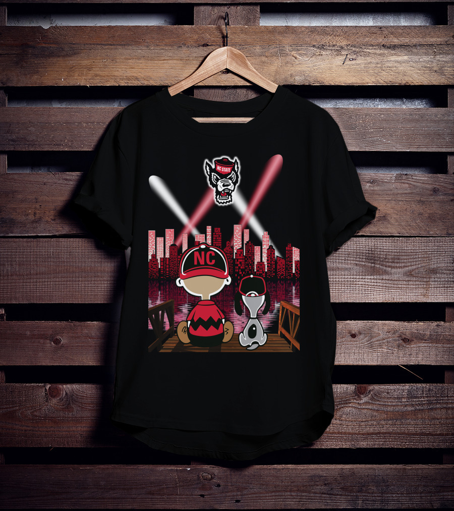 Nc State Wolfpack City By Night With Peanuts Characters And Skyline T-Shirt