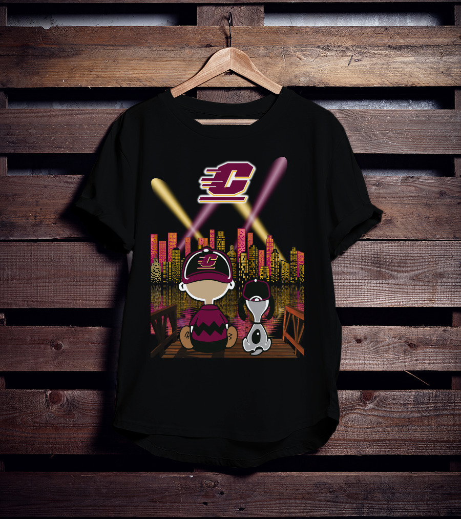 Central Michigan Chippewas 86 Peanuts City Night Skyline T-Shirt