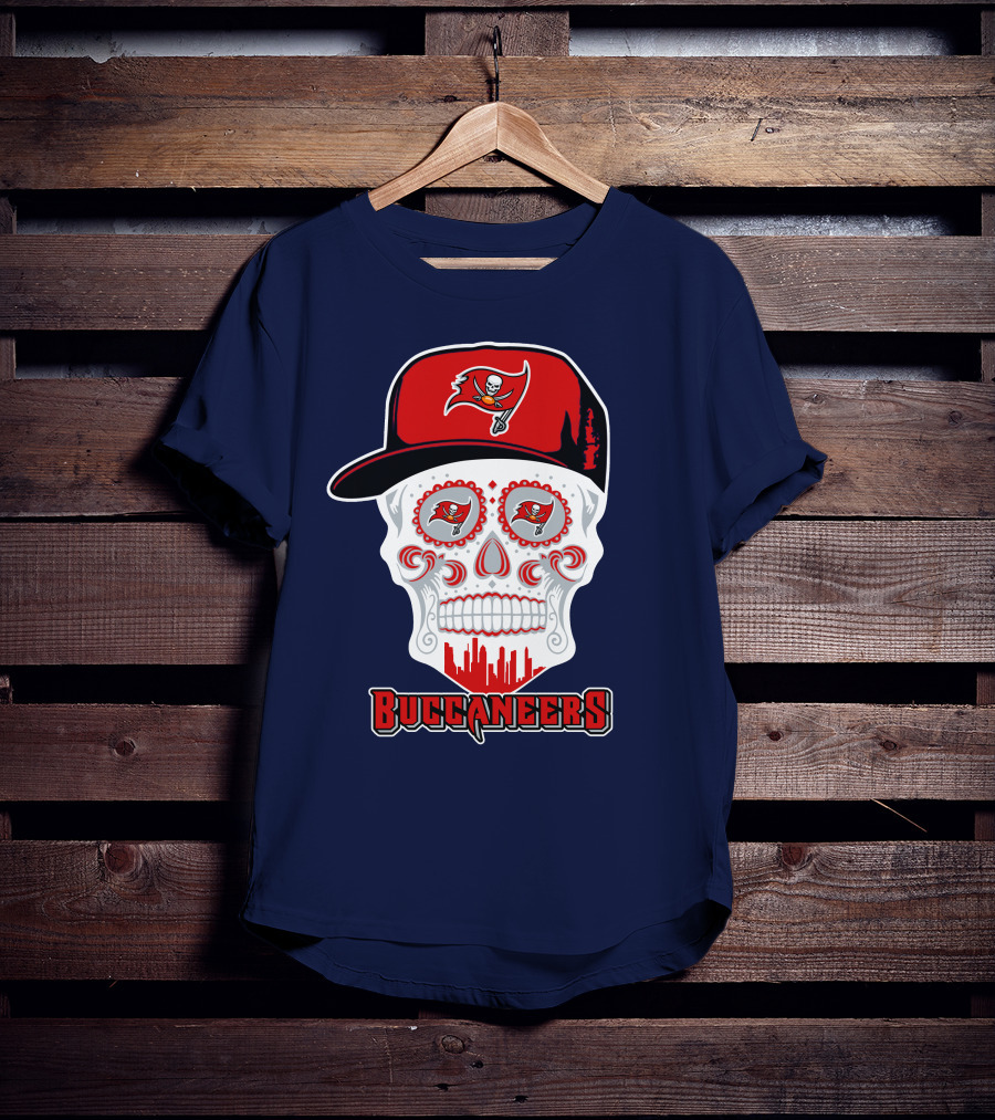 Buccaneers Skull With Hat T-Shirt
