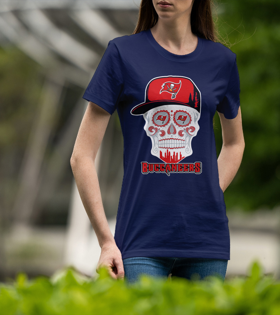 Buccaneers Skull With Hat T-Shirt