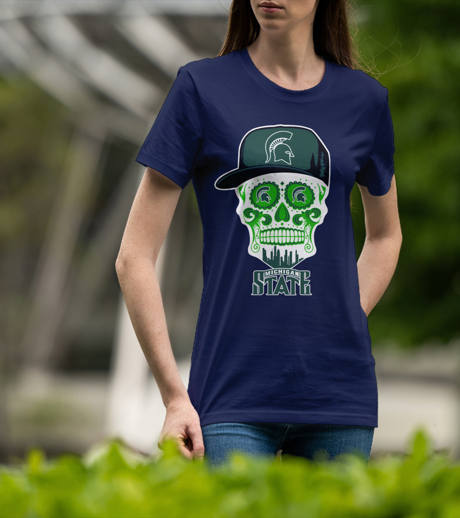 Michigan State Spartans Sugar Skull With Spartan Helmet Icon And City Skyline T-Shirt