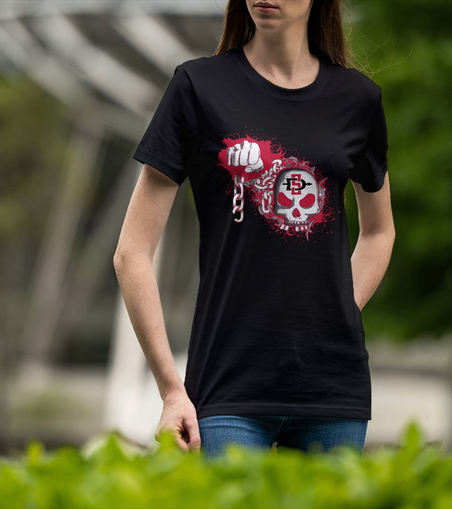 San Diego State Aztecs Skull And Fist With Chains T-Shirt