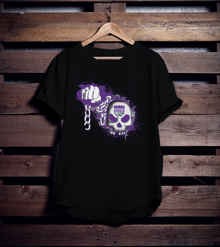 Sacramento Kings Skull Fist Chain T-Shirt