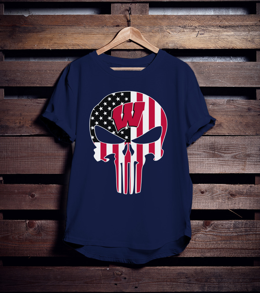 Wisconsin Badgers Punisher Skull American Flag T-Shirt
