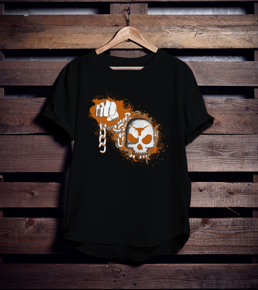 Texas Longhorns Skull And Chains Artwork T-Shirt