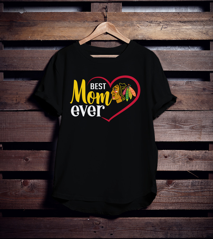 Chicago Blackhawks Best Mom Ever Heart T-Shirt