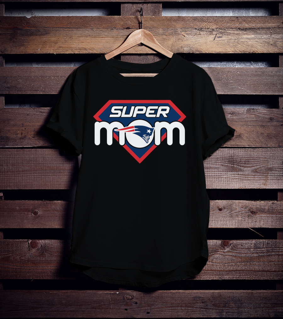 Super Mom New England Patriots Logo Inspired T-Shirt