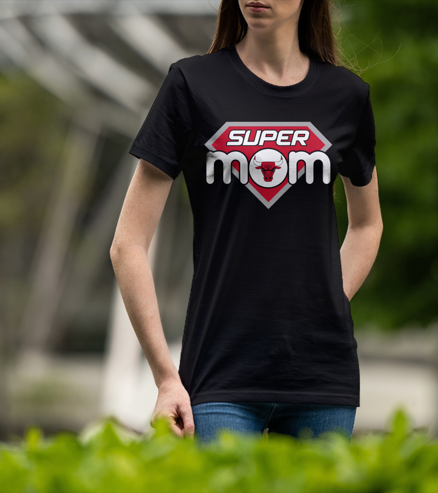 Super Mom Chicago Bulls T-Shirt