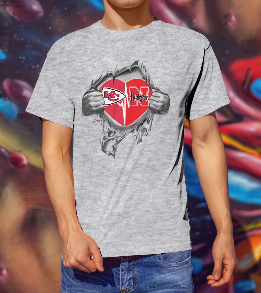 Chiefs And Nebraska Cornhuskers Heart T-Shirt