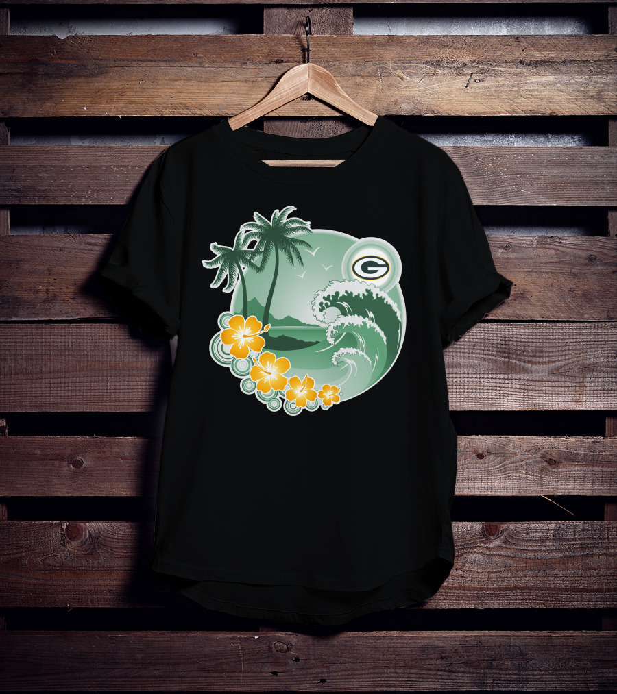 Green Bay Packers Tropical Wave Holiday Scene T-Shirt