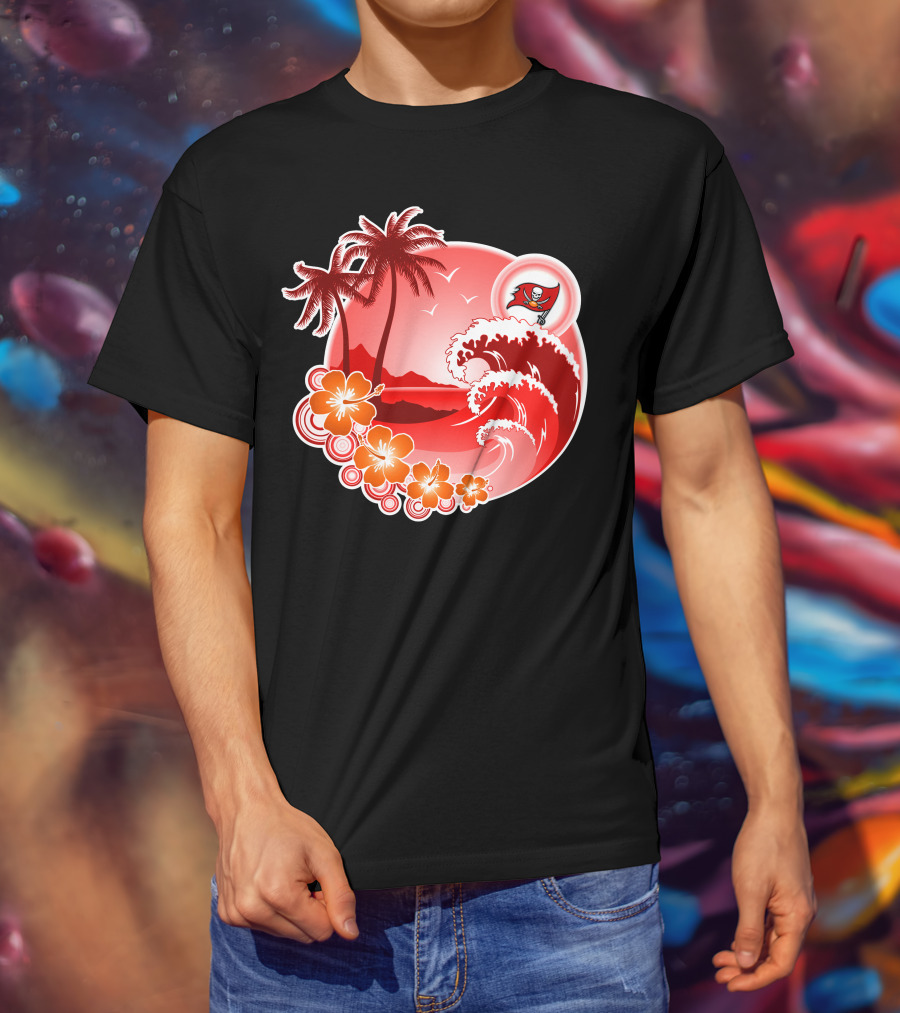 Tampa Bay Buccaneers Happy Holidays Tropical Beach Scene T-Shirt