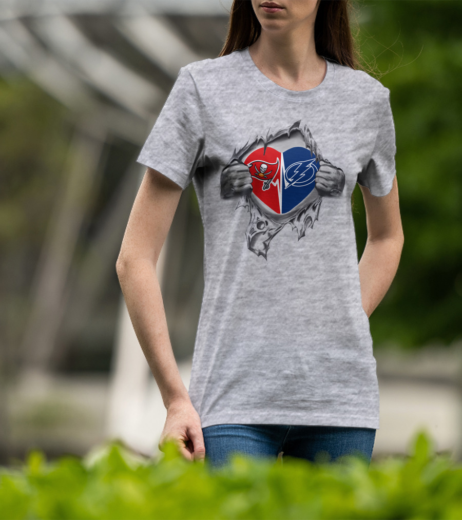 Buccaneers Tampa Bay Lightning Heart Split T-Shirt
