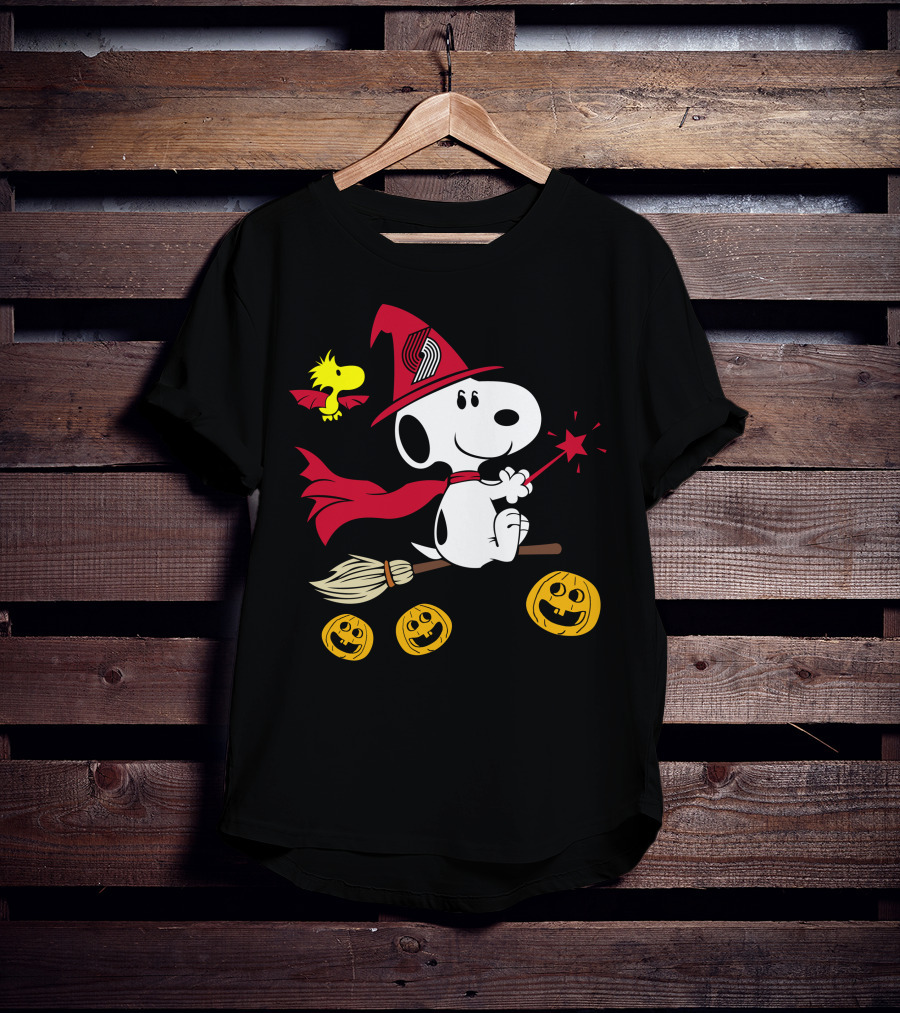 Portland Trail Blazers Happy Halloween Snoopy Witch Broom Woodstock Pumpkins T-Shirt