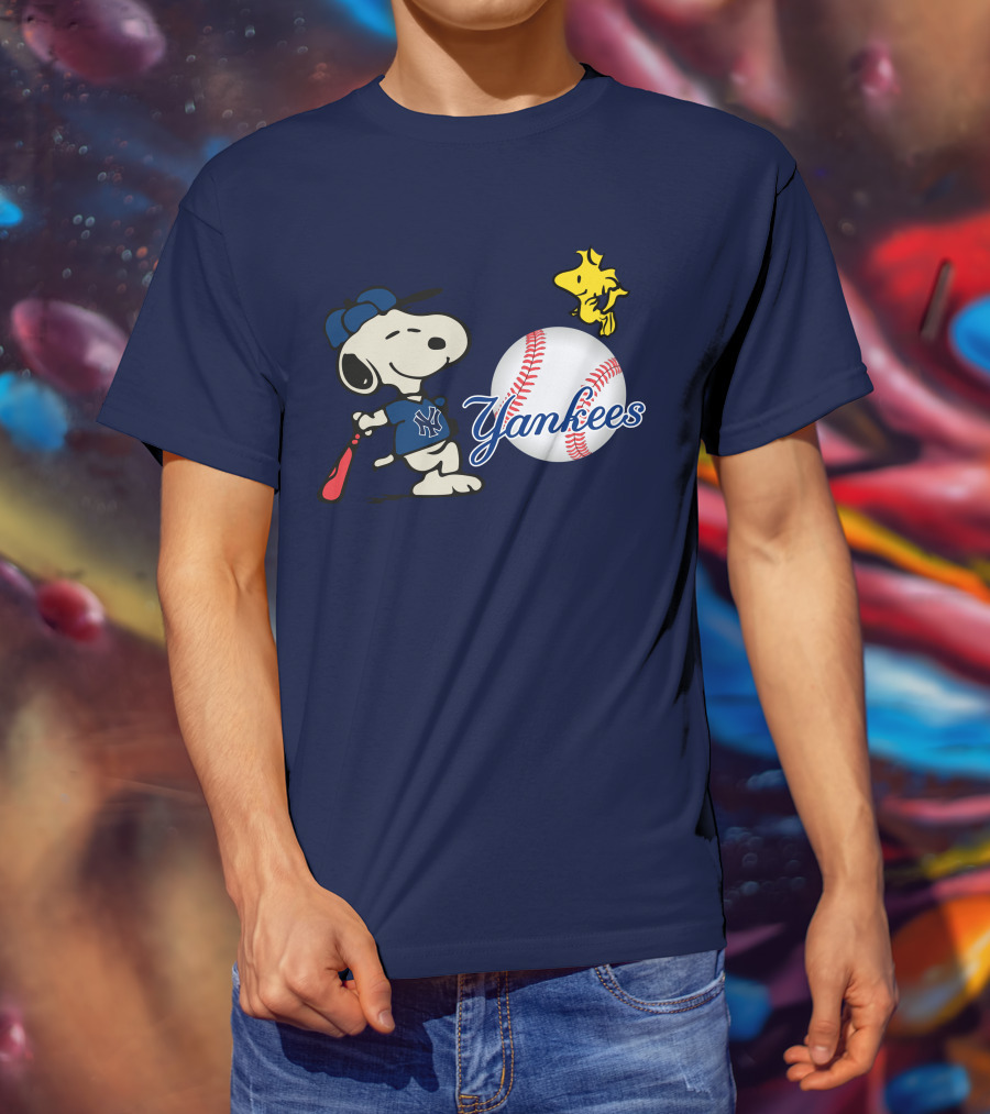 Yankees Snoopy Baseball Woodstock Swing Vintage New York Sports T-Shirt