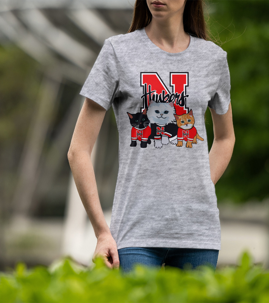 Nebraska Cornhuskers Huskers Cats In Red Jerseys T-Shirt