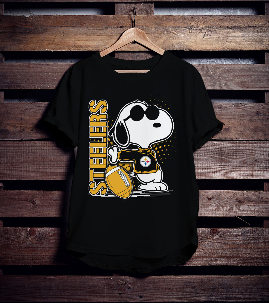 Steelers Snoopy Football Team T-Shirt