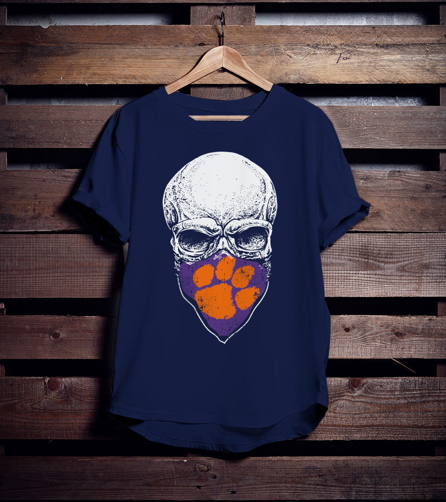 Clemson Tigers Skull With Paw Print Bandana T-Shirt