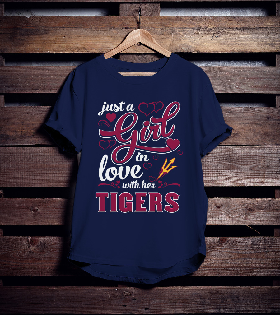 Just A Girl In Love With Her Tigers T-Shirt