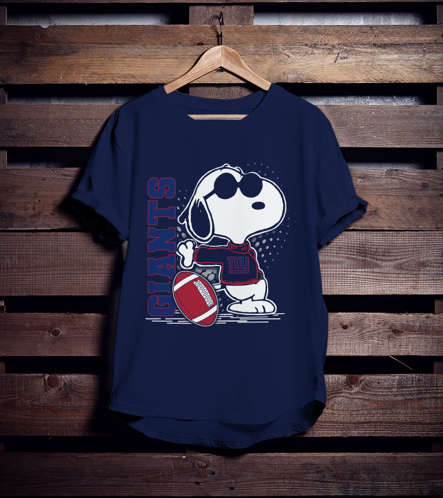 New York Giants Snoopy Football Player Fun Fanwear T-Shirt